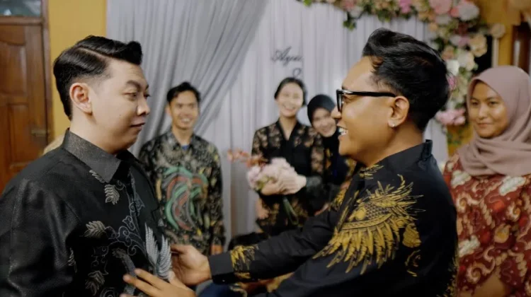 Terjemah Lirik Lagu Ngupoyo - Pendhoza ft. Eri Pras