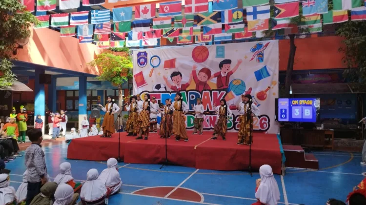 SD Muhammadiyah 1 Solo Gelar Semarak Hardiknas 2026
