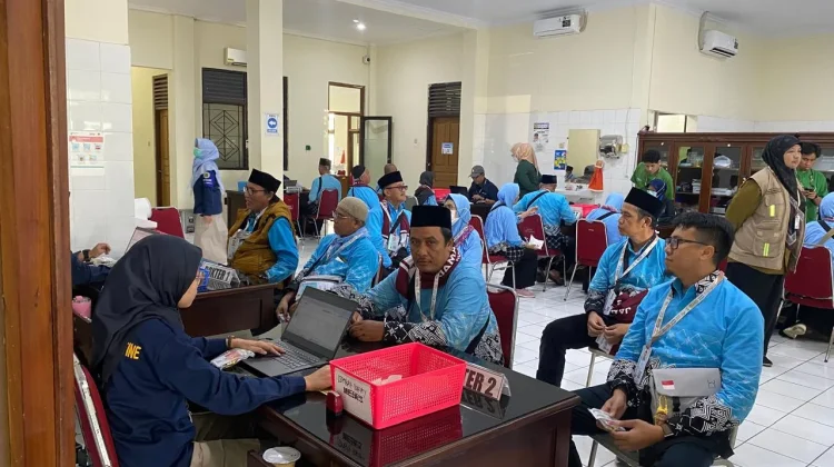 Belasan Jemaah Haji Embarkasi Solo Sakit, 4 Orang Dirujuk ke RS Moewardi