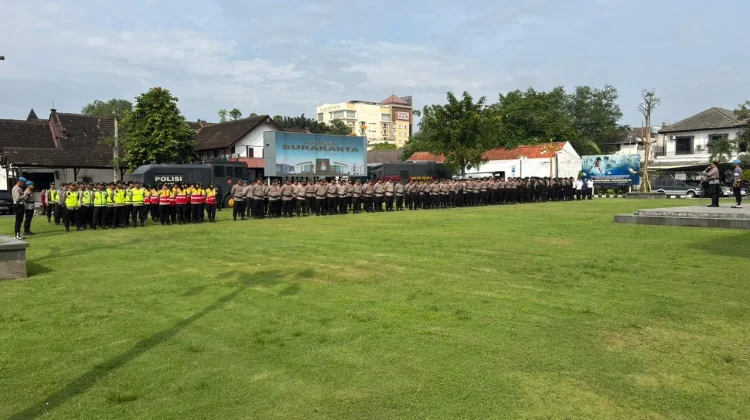 Amankan May Day, Polresta Surakarta Siagakan Pasukan dan Kendaraan Taktis
