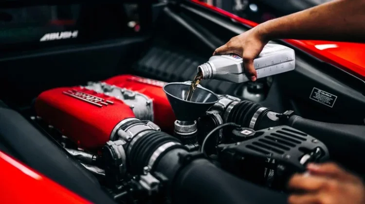 Perawatan Penting Interval Waktu Pergantian Oli Mobil