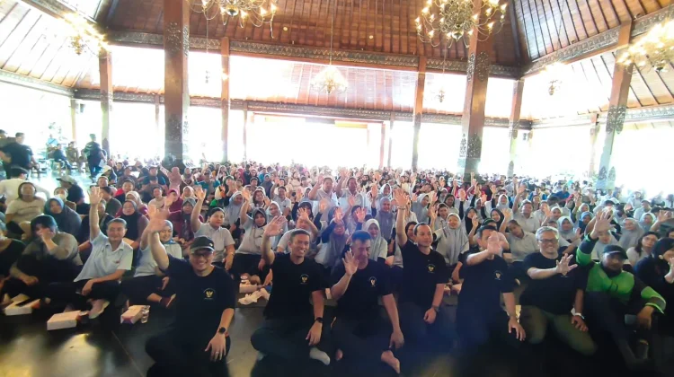 Peringati May Day di Balai Kota, Pemkot Solo Desak Pengusaha Berikan Hak Layak Buruh