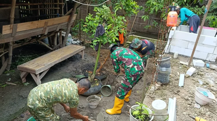 Wujudkan Sanitasi Layak, Program TMMD Reguler Kodim Sragen Bangun Jamban Sehat