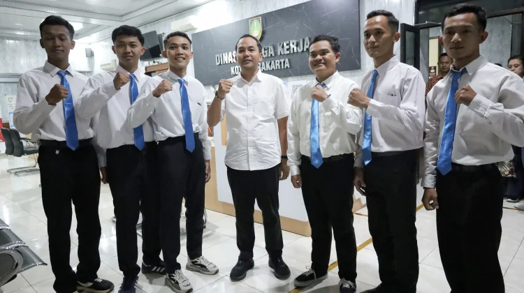 Wali Kota Surakarta Lepas Enam Alumni RSKB ke Jepang
