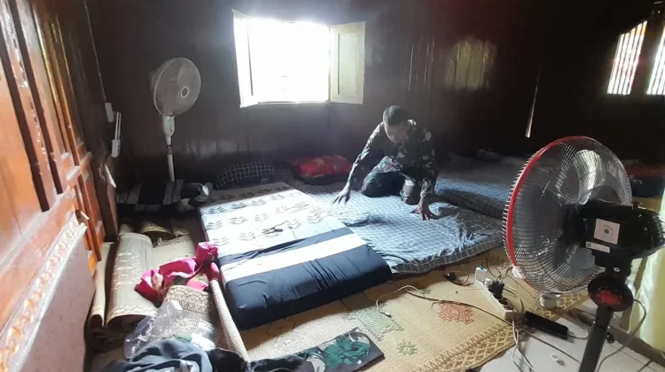 Kisah Hangat dari Desa Puro, Kala Prajurit TNI Temukan ‘Keluarga Baru’ di Rumah Warga
