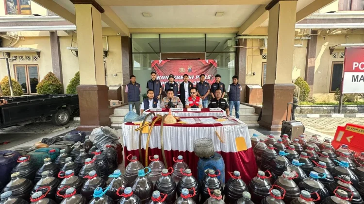 Polres Klaten Bongkar Penimbunan BBM Jenis Solar Bersubsidi di Dua Lokasi