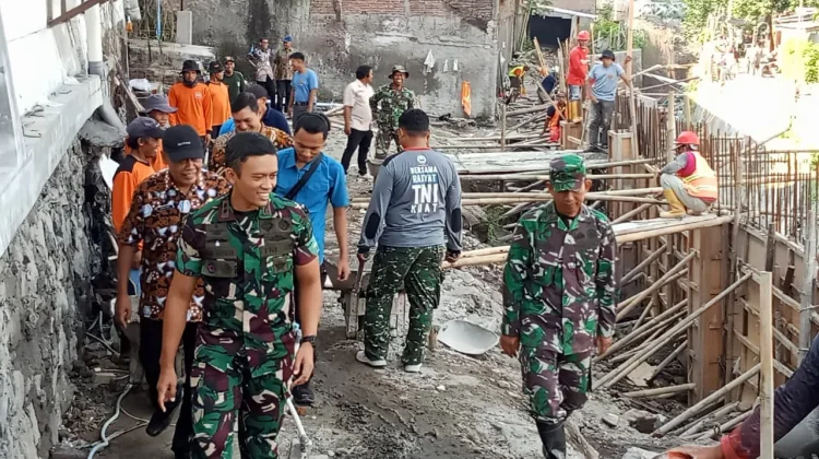 Dandim 0735 Surakarta Sidak Lokasi TMMD Sengkuyung di  Kelurahan Mojosongo