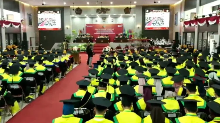 Univet Bantara Sukoharjo Wisuda 430 Lulusan Pasca Sarjana, Sarjana dan D3