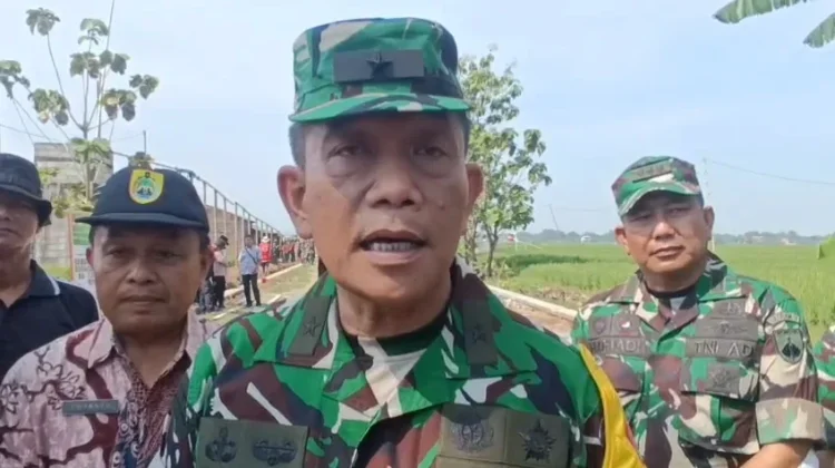 Tinjau Proyek Fisik di Sragen, Irum Itjenad Pastikan TMMD Sinergitas Antarlembaga