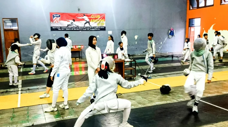 Targetkan Juara Umum Kelima, Tim Anggar Solo Kirim 19 Atlet ke Porprov