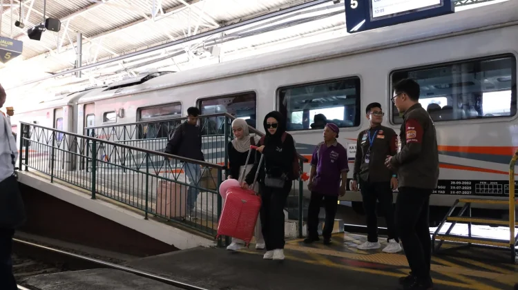 Long Weekend, KAI Daop 6 Prediksi 136.741 Penumpang Gunakan Moda Transportasi KA