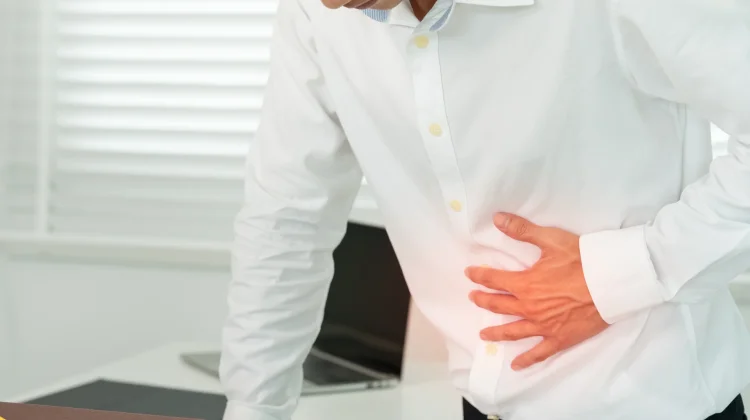 Kenali Perbedaan Obat saat Sakit Maag Kambuh