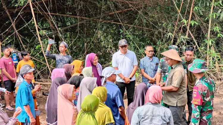 Warga Antusias Sambut Kunjungan Bupati dan Danrem di Lokasi TMMD