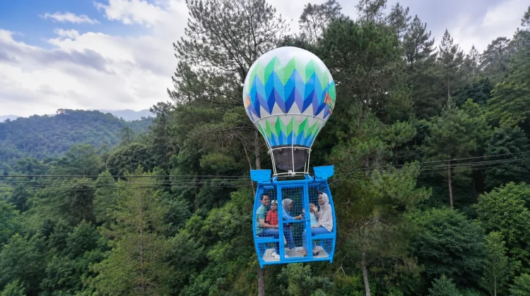 Gondola Balon Udara, Inovasi Baru The Lawu Park di Libur Panjang