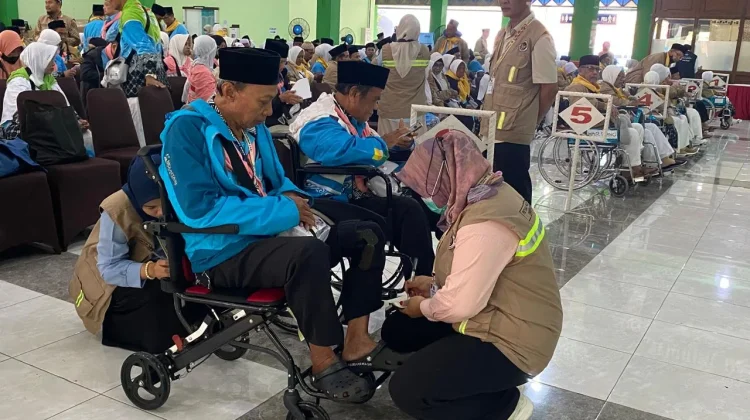Kisah Lansia 81 Tahun di Solo Berangkat Haji Lebih Cepat