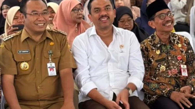 Menteri UMKM Luncurkan Program KURDa Bunga 0 Persen Pemkab Sragen