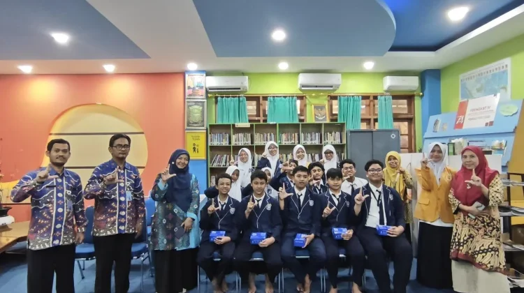 UMS Library Corner Resmi Dibuka, Dorong Budaya Literasi Siswa Muhammadiyah