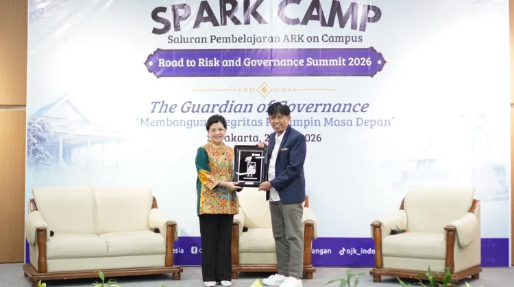 OJK dan UMS Tekankan Integritas Pemimpin Masa Depan melalui SPARK CAMP
