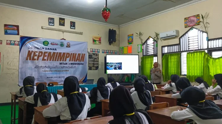 Polisi Bekali Pelajar Jiwa Pemimpin dan Anti Bullying