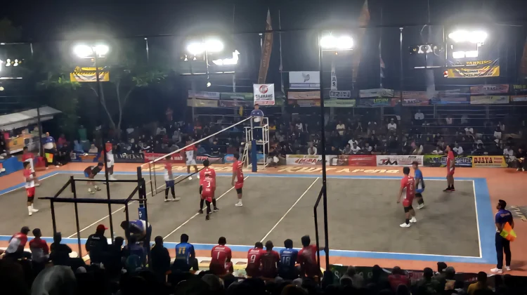 Turnamen Voli Sidoharjo Dipadati Penonton Hingga Malam
