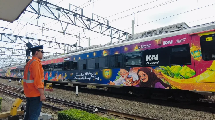 Keterlambatan Kereta Berdampak Perjalanan Penumpang Daop Enam