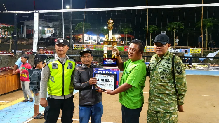 Ribuan Penonton Ramaikan Final Voli Purwantoro