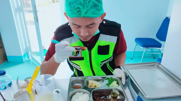 Sidokkes Polres Wonogiri Pastikan Menu SPPG Aman Dikonsumsi