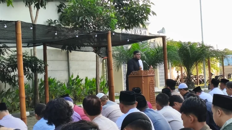Polresta Surakarta Gelar Salat Iduladha di RS Bhayangkara Solo