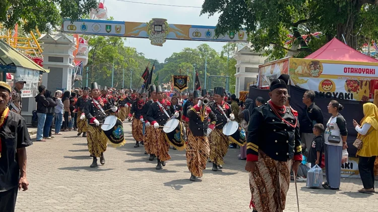 Grebeg Besar Keraton Surakarta Perkuat Syukur Persatuan Budaya