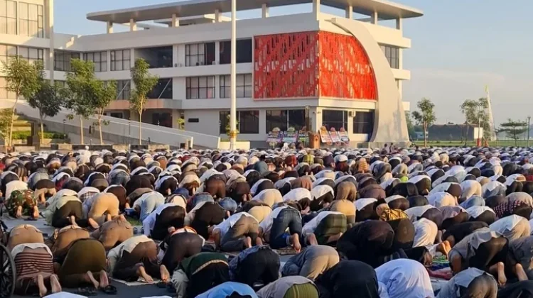 Puncak Peringatan Hari Jadi Sragen ke-280 Dirayakan Bersama Salat Iduladha