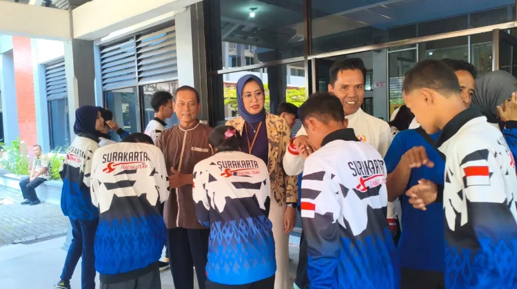 Solo Targetkan Pertahankan Juara Umum, Astrid Lepas 38 Atlet Anggar ke Kendal