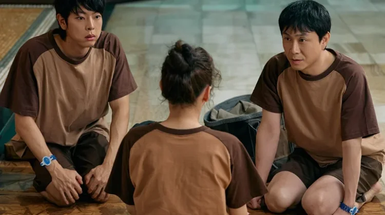 Misteri Hilangnya Shin Ha Kyun di "Fifties Professionals"