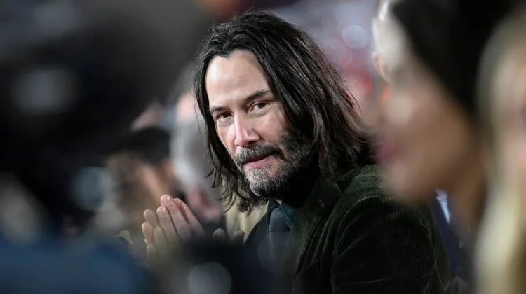 Keanu Reeves Minta Keringanan Hukuman untuk Sutradara 47 Ronin