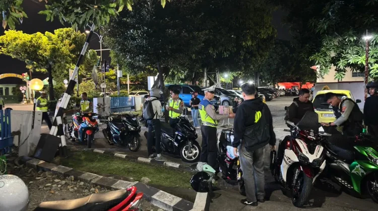 Polresta Surakarta Amankan 78 Motor Berknalpot Brong saat Razia Malam