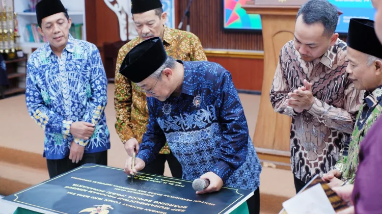 Semarak Hari Ber-Muhammadiyah saat Mendikdasmen Resmikan SMP Muh PKBS Solo