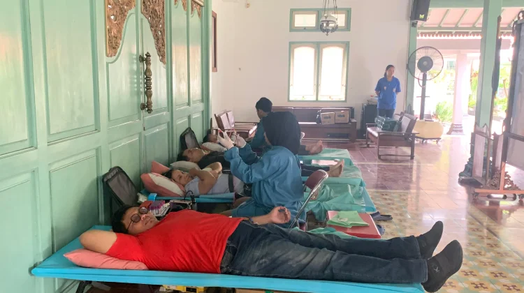 Peringati HUT ke-102, WKRI Surakarta Gelar Donor Darah dan Lomba Masak