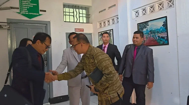Berkas Belum Lengkap, Sidang Mediasi Gugatan Ijazah Jokowi di PN Surakarta Ditunda