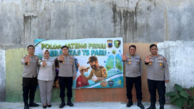 Cegah TBC, Bhabinkamtibmas Wonogiri Jalani Pemeriksaan X-Ray Portabel