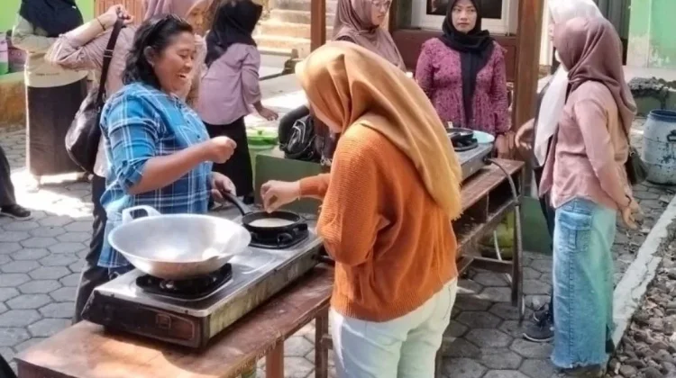 PKBM Mandiri Perkuat Keterampilan dan Kepedulian Sosial Warga