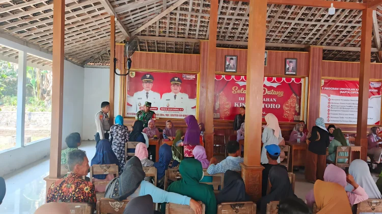 Polisi Kawal Penyaluran Bansos Ribuan Warga Kismantoro