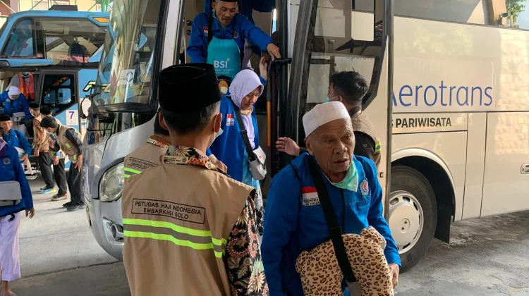 Masa Kepulangan Haji, Enam Kloter Debarkasi Solo Tiba di Tanah Air