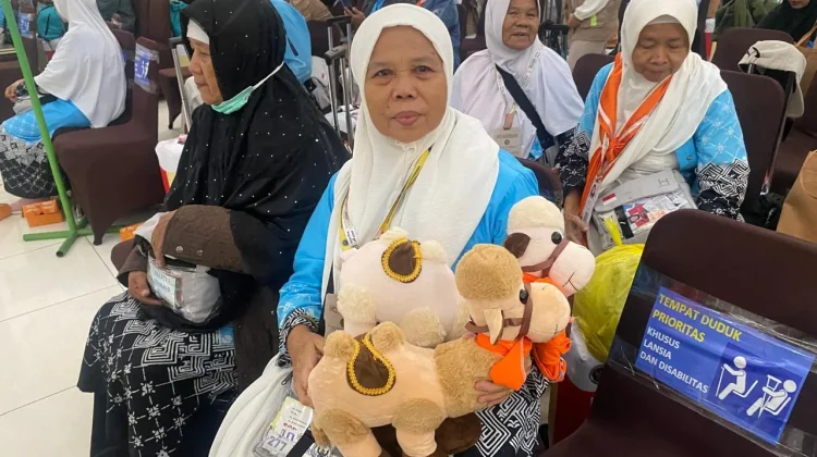 Kisah Nursi Jemaah Asal Pemalang, Bersyukur Pelayanan Haji Luar Biasa
