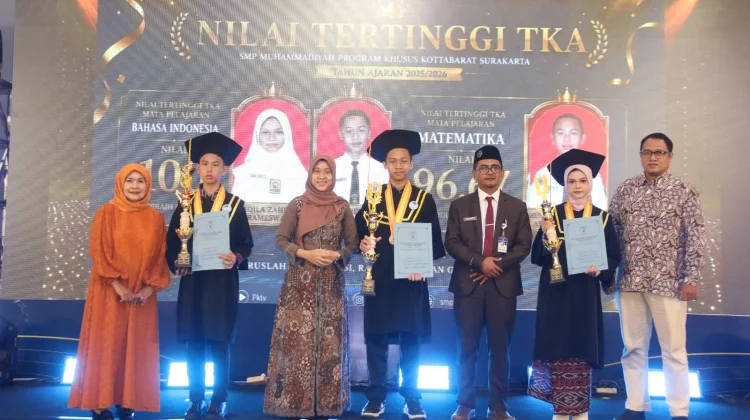 SMP Muh PK Kottabarat Luluskan 123 Siswa, Jadi Sekolah Terbaik di Solo