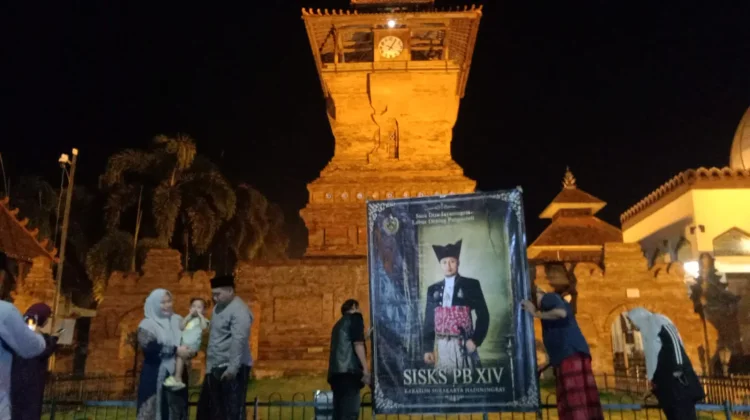 Baliho PB XIV Hangabehi Menjamur, Dukungan Budaya Kian Meluas