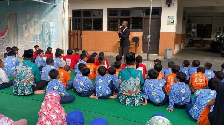 Tausyiah Spesial, Mahasiswa Nigeria Sambangi SDM 24 Gajahan