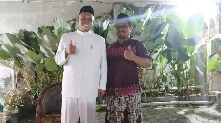 Langgar Agung Al Falah Kerten Gelar Pengajian Arloji