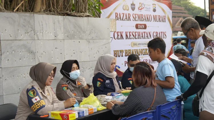 Bakti Kesehatan HUT Bhayangkara ke-80 di CFD Sragen Diserbu Pengunjung