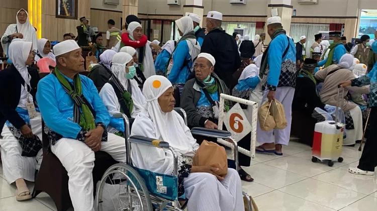 Aturan Bagasi PPIH dan Trik Cerdas Jemaah Muda Jepara Gunakan AI Mekah