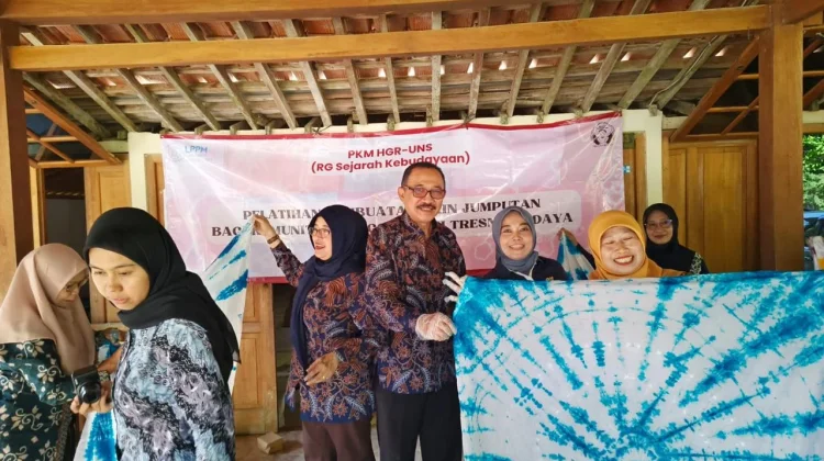 Bantu Warga Mandiri Secara Ekonomi, Dosen UNS Latih Komunitas Seni di Gunung Kidul