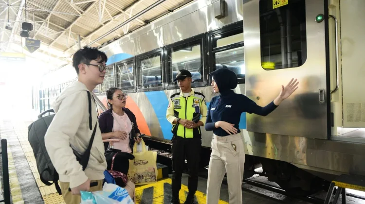 Sebanyak 33.854 Penumpang Gunakan KA di Daop 6
